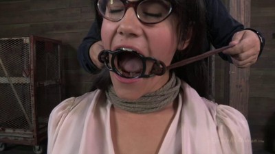 Amazing MILF with Booming body, gets her first hardcore bondage threeway