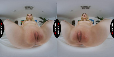 Real Hot VR - Fucking & Sucking My Pornstar Stepdaughter