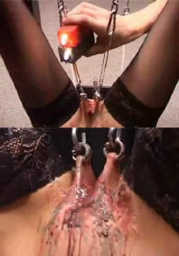 Gorgeous Girl Gets Hot Candle Wax Treatment