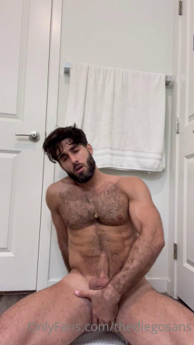 OnlyFans - Diego Sans - Follow me to the locker room